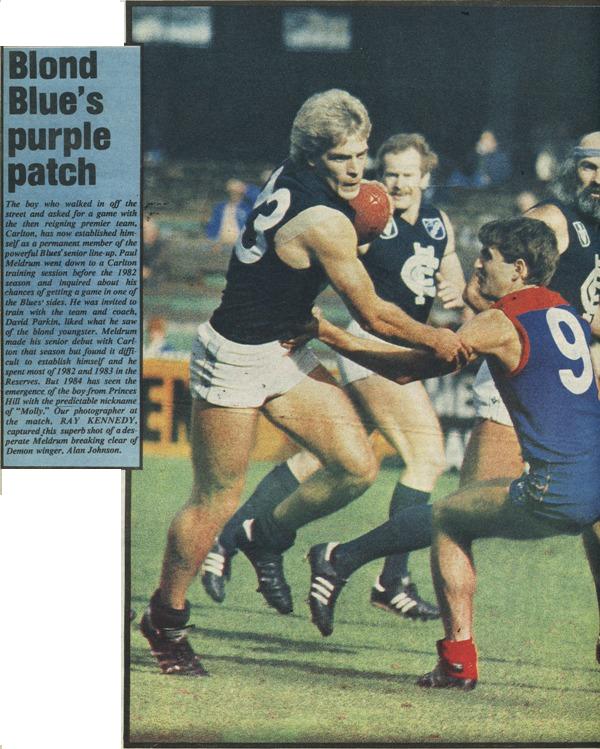 1984 Rd 7 - Paul "Molly" Meldrum breaks another tackle.