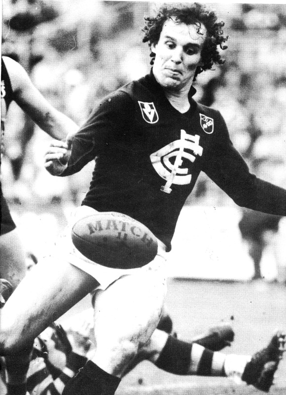 1980 Rd 18 Ken Sheldon snaps for goal.