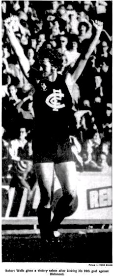 1976 Rnd 7 v Richmond, Walls kicks his tenth goal.
Image: The Age May 17 